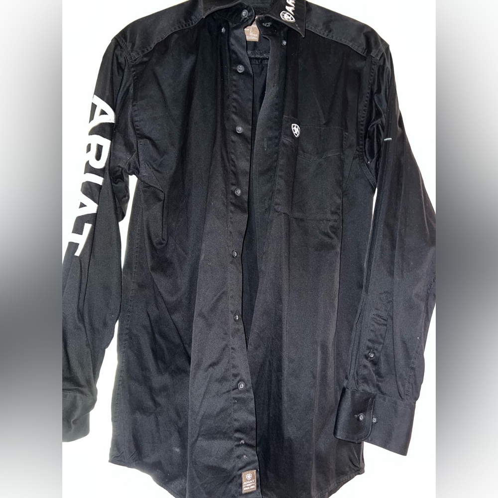 Ariat Black Lightweight Shirt Jacket with Classic Design